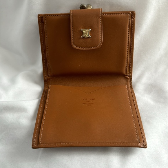 CELINE Vintage Compact Leather KISS -Lock 4”x3 1/2” - Picture 3 of 11
